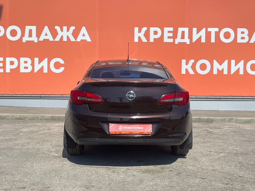 opel-astra-2013-57-5