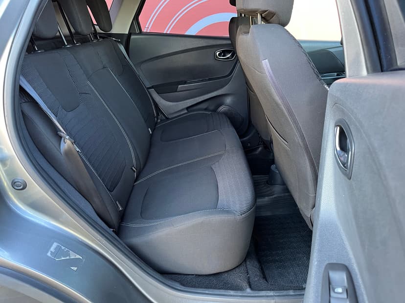 renault-kaptur-2017-32-19