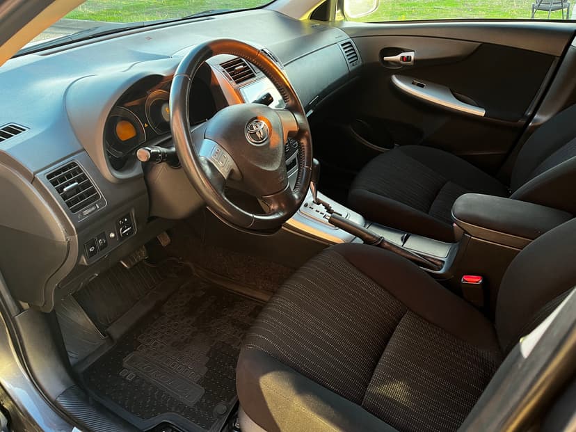 toyota-corolla-2010-338-20