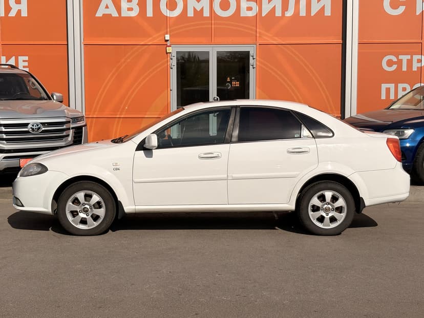 daewoo-gentra-2013-354-7