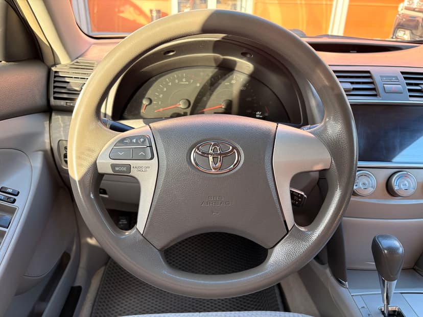 toyota-camry-2010-518-11
