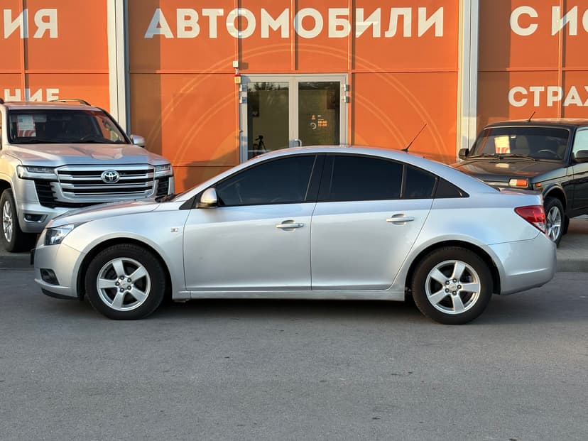 chevrolet-cruze-2012-182-7