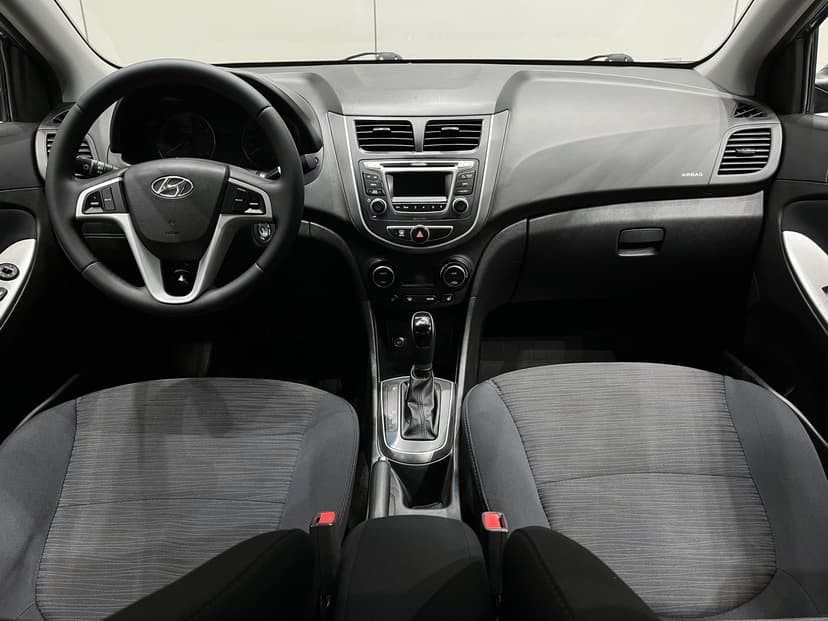 hyundai-solaris-2016-1145-8