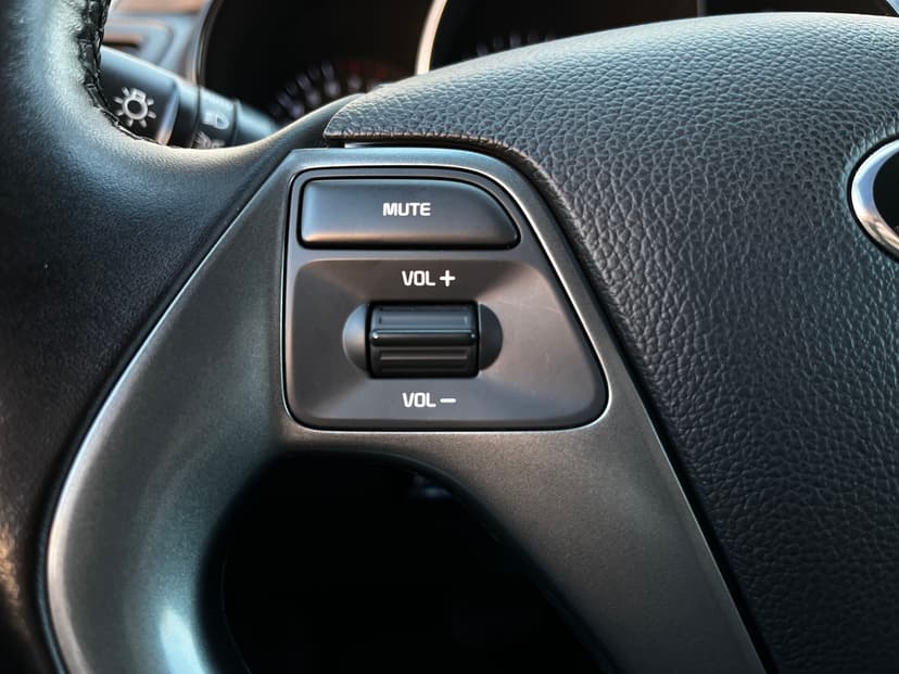 kia-rio-2016-556-10