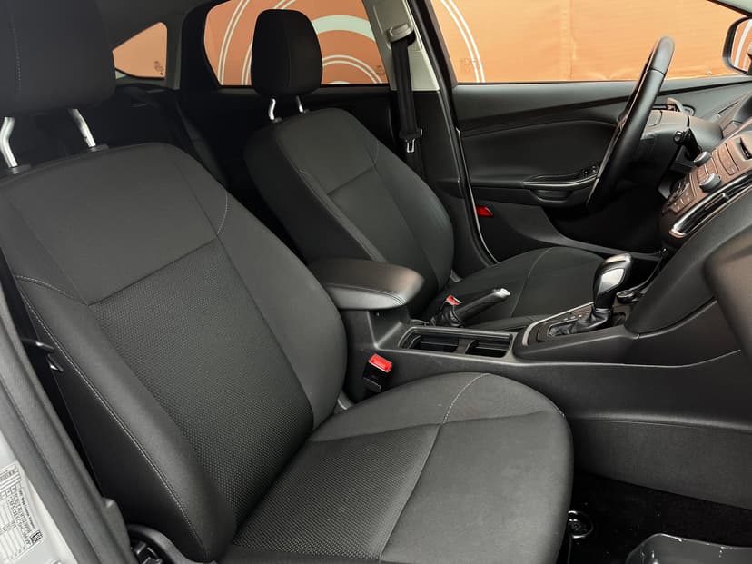 ford-focus-2017-345-28