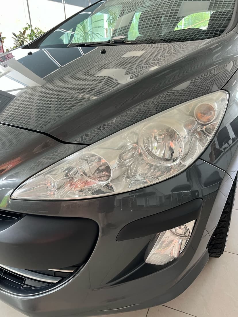 peugeot-308-2011-165-8
