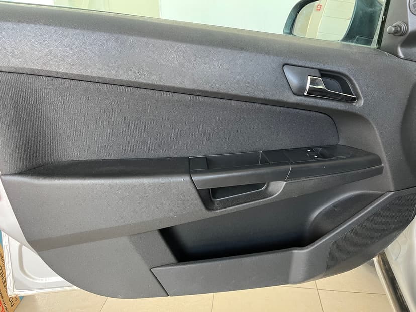 opel-astra-2011-226-14