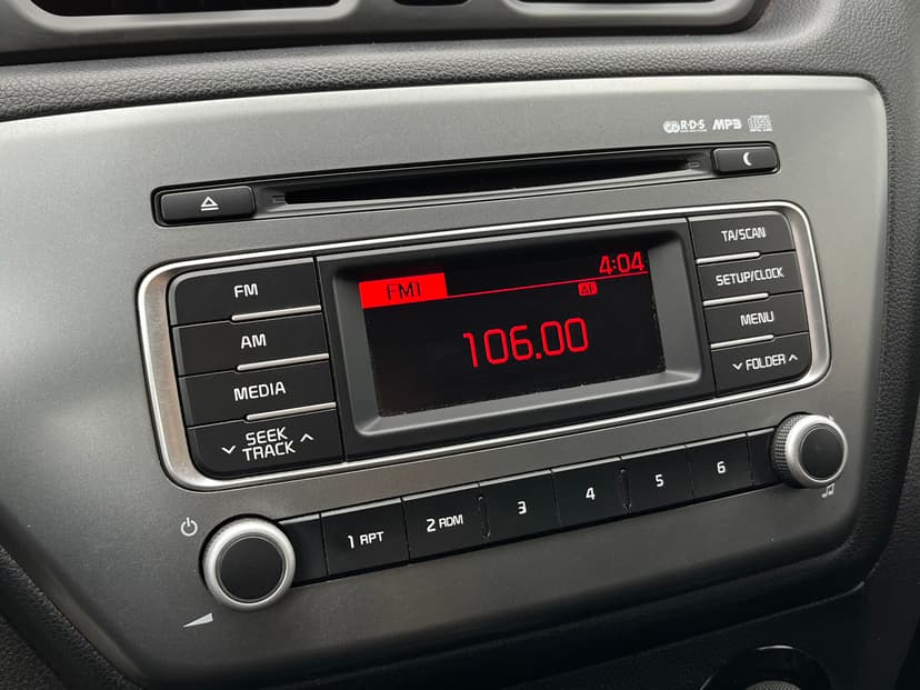 kia-rio-2017-39-9