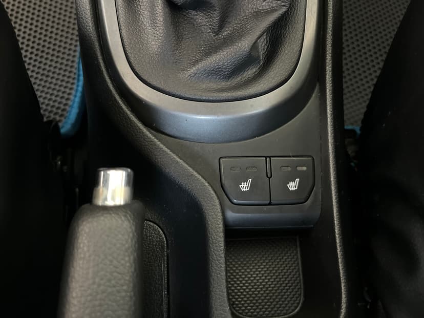 kia-rio-2012-252-18