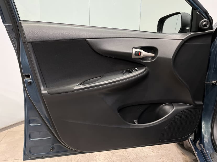 toyota-corolla-2008-1143-4