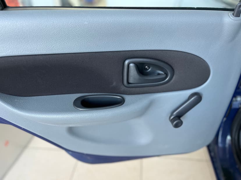 renault-symbol-2008-401-16