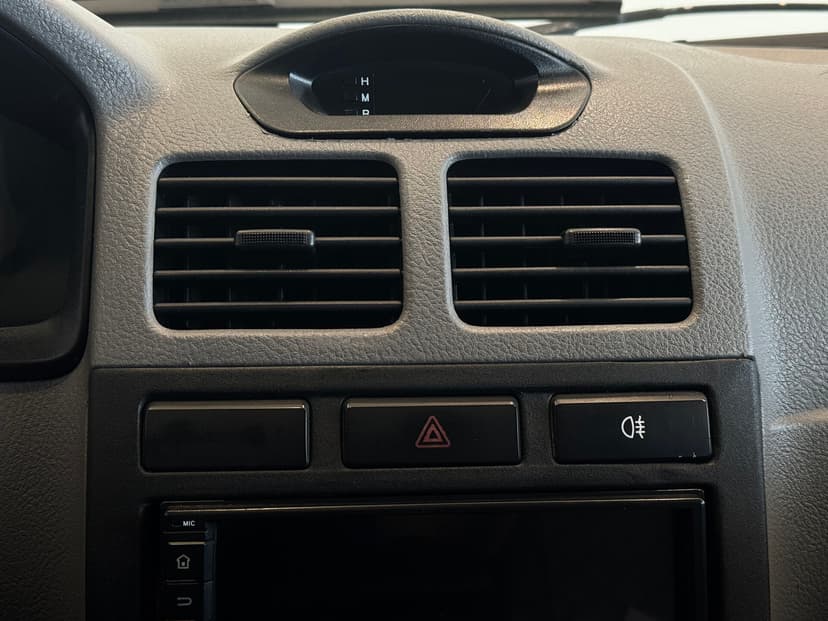 kia-rio-2003-328-11