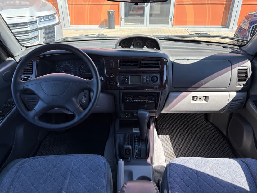 mitsubishi-pajero sport-2002-230-11