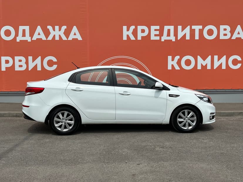 kia-rio-2016-26-3