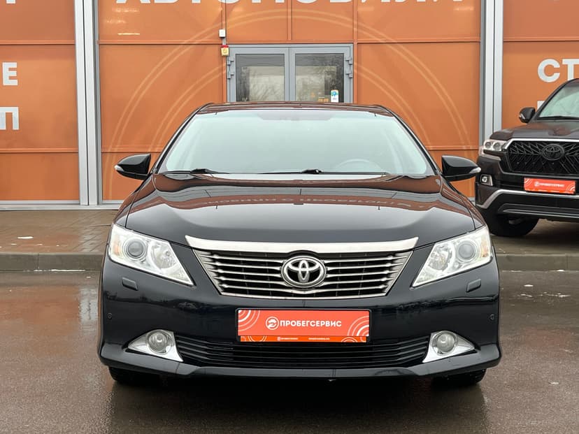 toyota-camry-2014-933-1