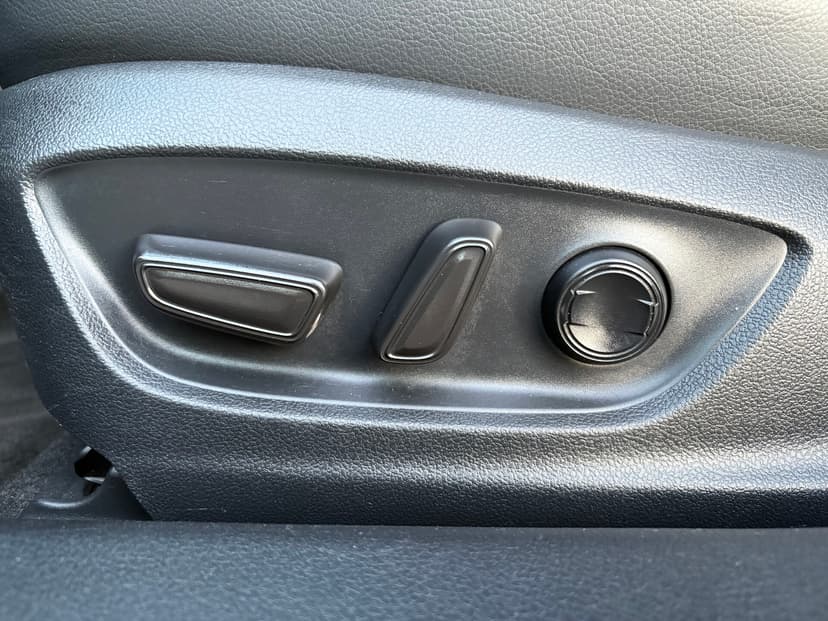 toyota-camry-2021-288-22