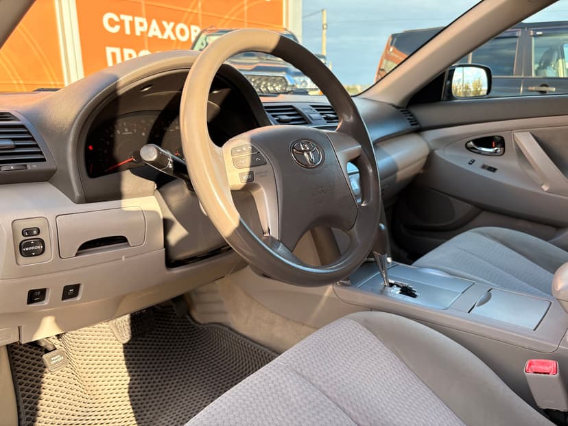 toyota-camry-2010-518-18