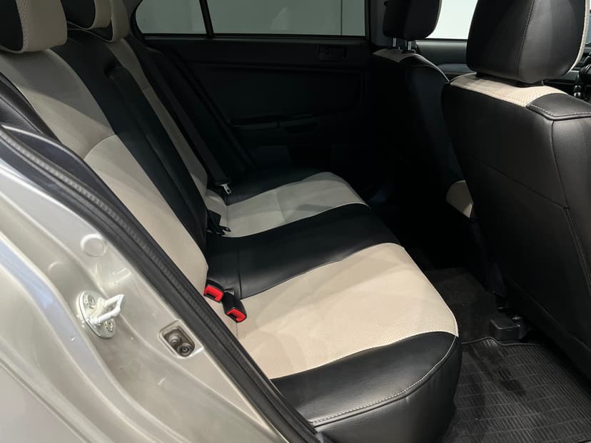 mitsubishi-lancer-2013-1179-16