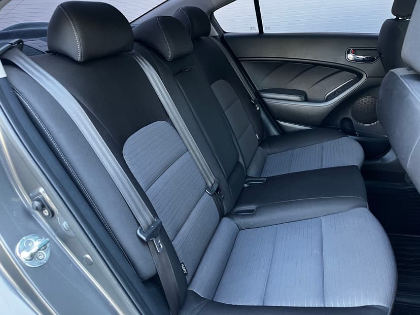 kia-cerato-2017-95-23