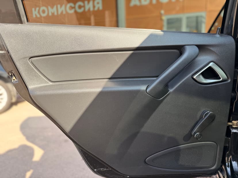 ваз (lada)-granta-2023-547-26