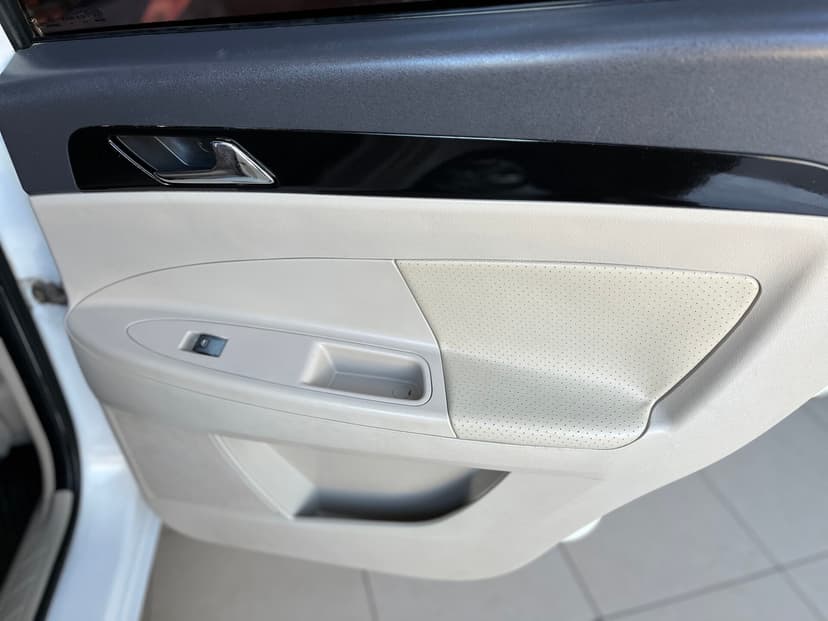 dongfeng-s30-2014-449-21