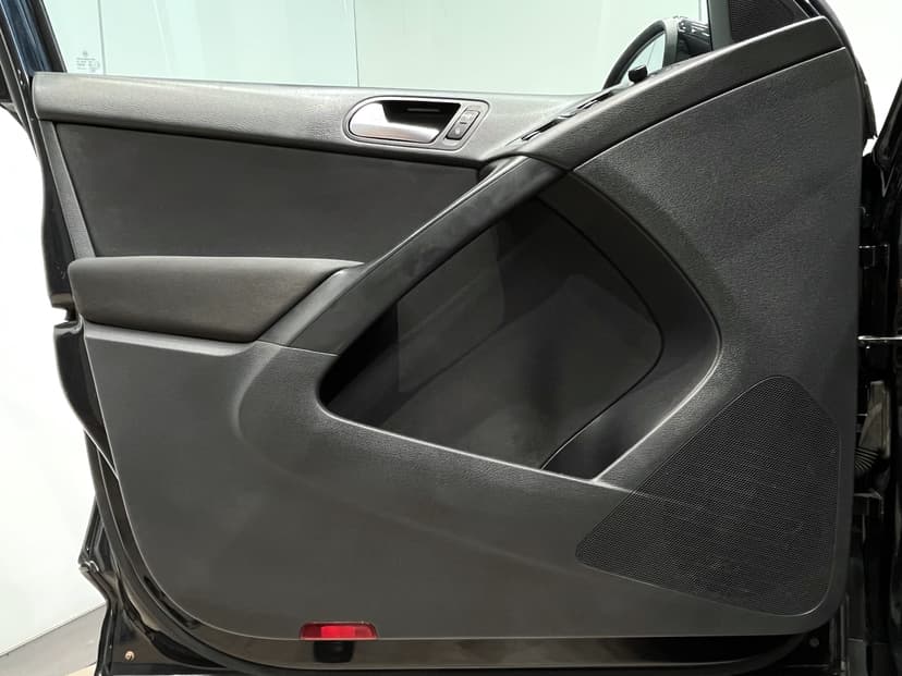 volkswagen-tiguan-2011-1089-1