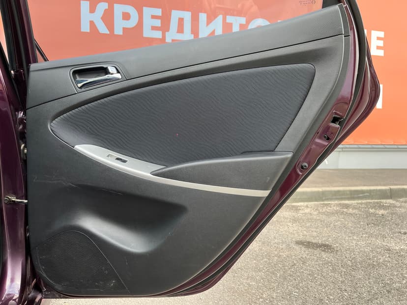 hyundai-solaris-2011-40-20