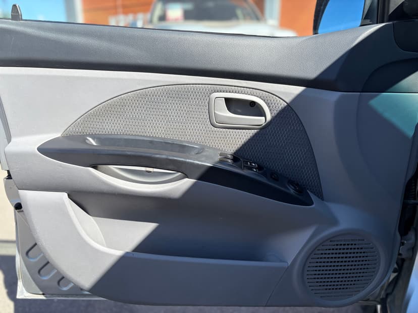 kia-picanto-2007-240-21