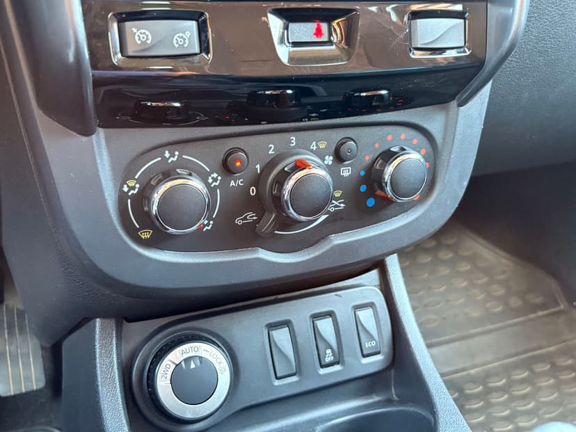 renault-duster-2017-359-16