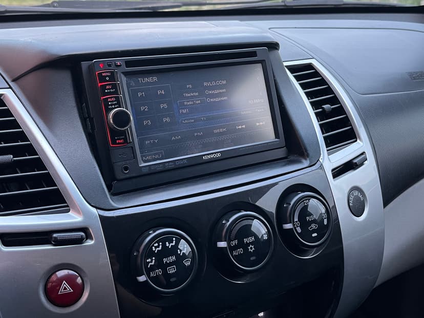 mitsubishi-pajero sport-2011-54-9