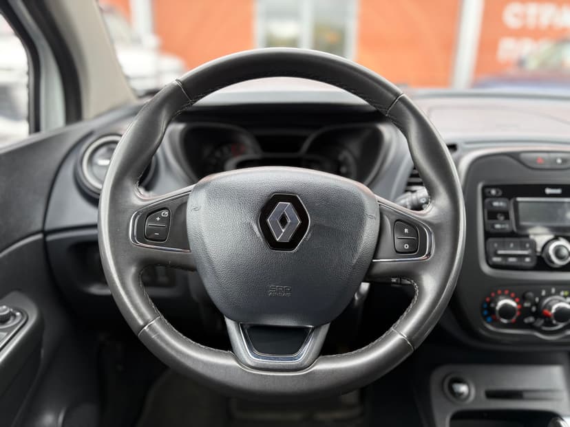 renault-kaptur-2016-255-11