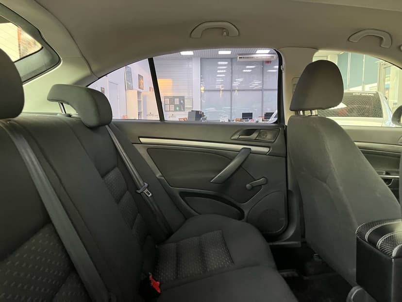 skoda-octavia-2012-285-27