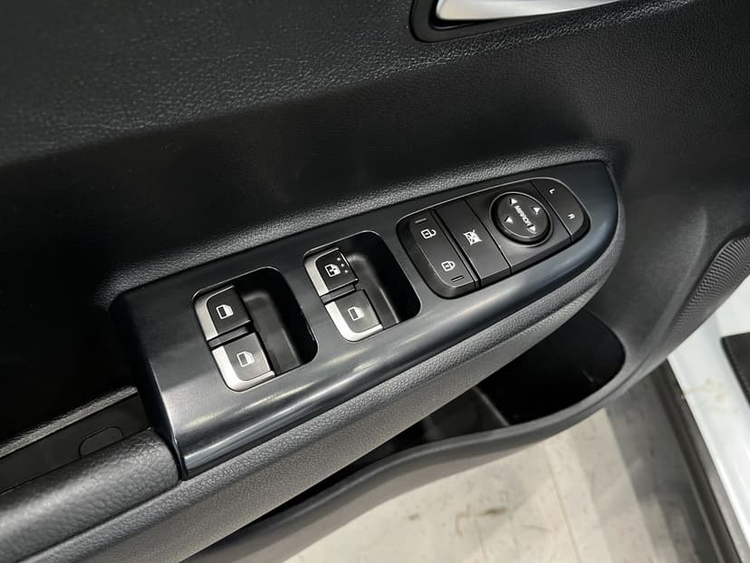 kia-rio x-line-2020-1230-15