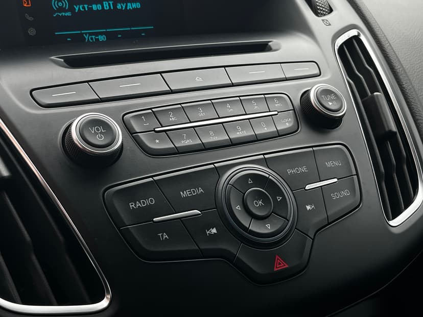 ford-focus-2017-345-15