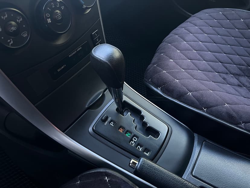 toyota-corolla-2012-89-18