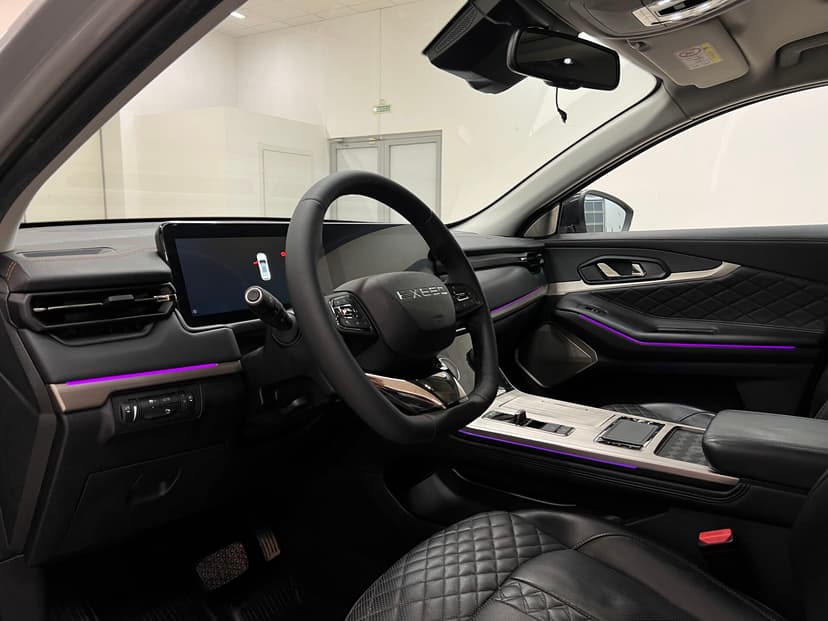 exeed-txl-2022-730-13