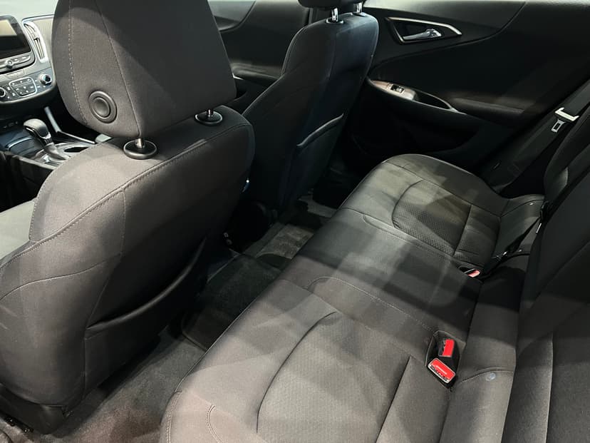 chevrolet-malibu-2021-1110-12