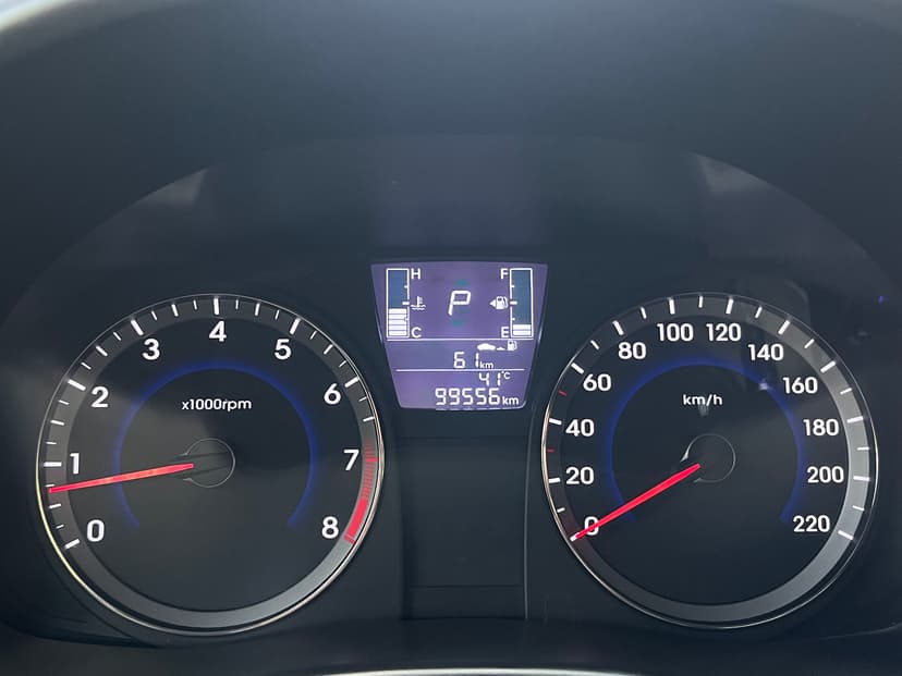 hyundai-solaris-2015-27-17
