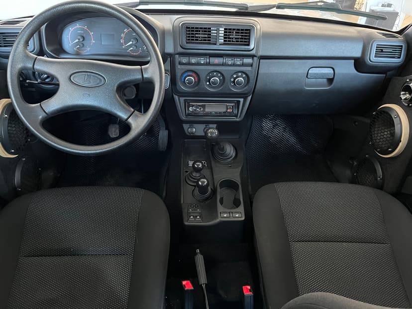 ваз (lada)-niva legend-2023-400-13