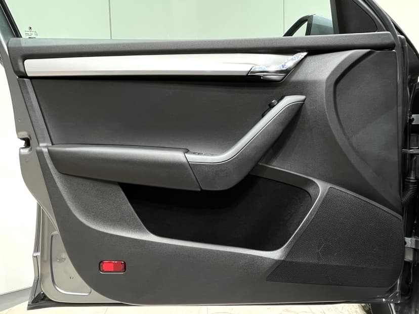 skoda-octavia-2013-1131-12