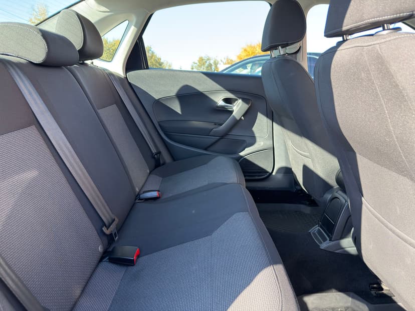 volkswagen-polo-2018-575-30