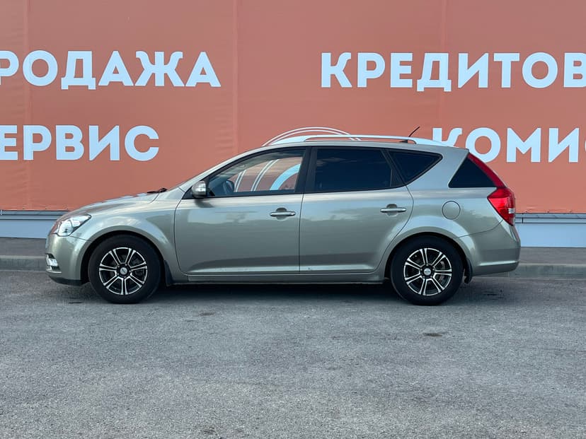 kia-ceed-2012-74-7