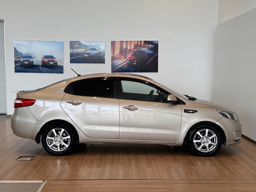 kia-rio-2013-504-3
