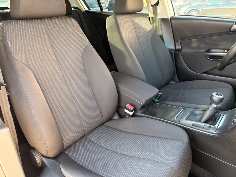 volkswagen-passat-2008-429-19