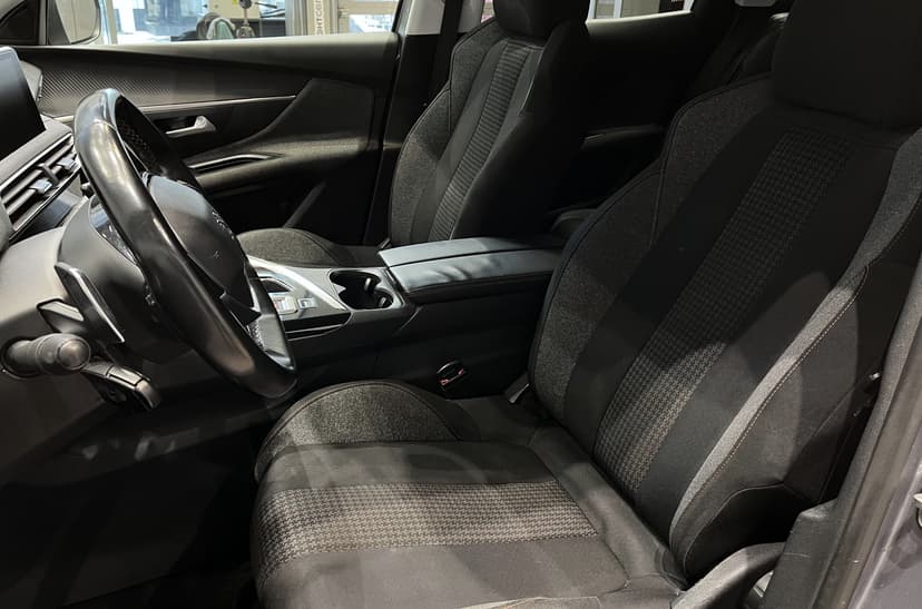 peugeot-3008-2018-1123-5