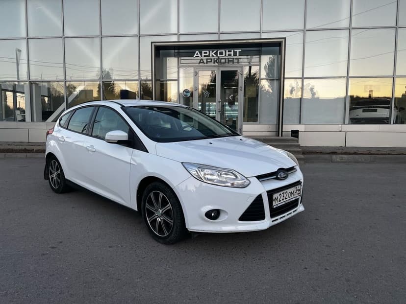 ford-focus-2013-408-0