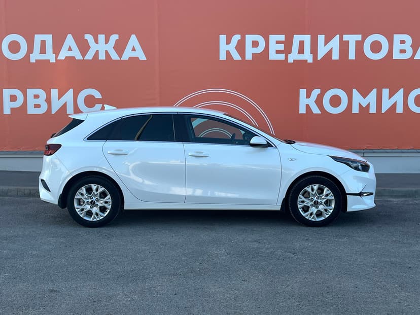 kia-ceed-2022-30-3