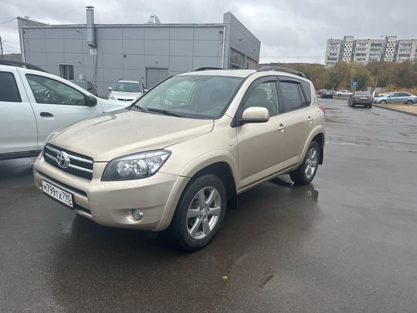 toyota-rav4-2008-588-0