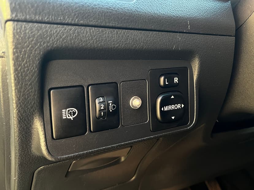 toyota-corolla-2010-338-21