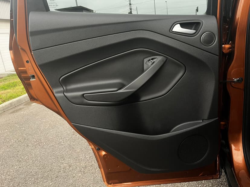 ford-kuga-2016-477-25